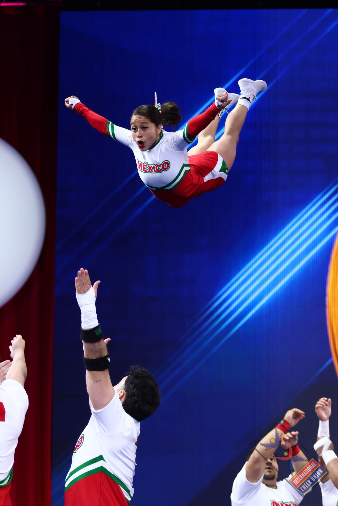 Vuelo de Tepoz durante rutina de Team México Coed Premier